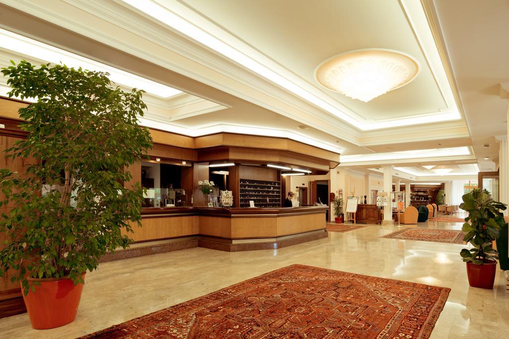 Hotel Terme Antoniano Montegrotto Terme Exterior photo